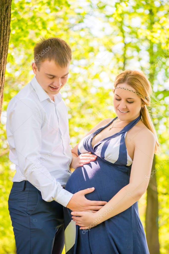 Outdoor wife belly couple