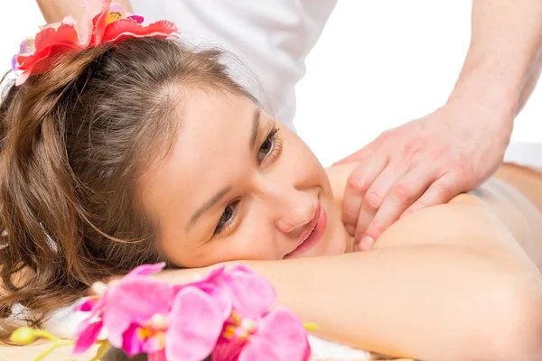 Närbild porträtt flicka i ett spa med en massage förfarande — Stockfoto