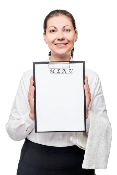 Empregada feliz com uma entrada de menu em branco em um fundo branco — Fotografia de Stock