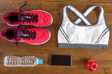 Spor nesneleri belirli bir sırada bir kara tahta üzerinde bulunur 