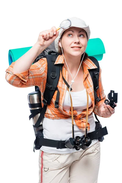 Portrait vertical d'une chercheuse avec un sac à dos et un chargeur — Photo