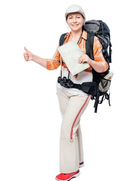 Chica alegre con el mapa de viajar solo con un mochilero, retrato es — Foto de Stock