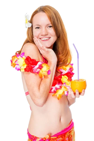Junge rothaarige Mädchen im Bikini auf weißem Hintergrund — Stockfoto