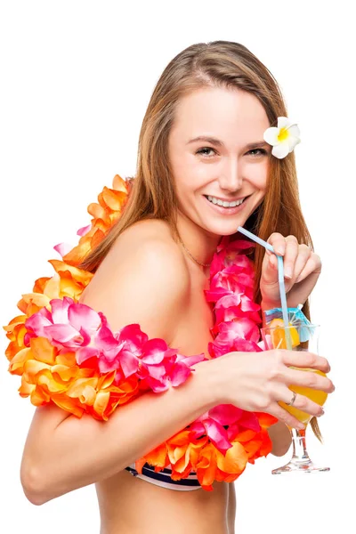 Portrait of a girl with a glass of cocktail in a Hawaiian image — Stock Photo, Image