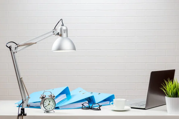 Accountant working table in a bright interior, no people — Stock Photo, Image