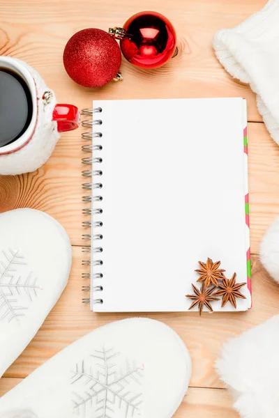 Yeni yıl nesneler üzerinde ahşap panoları yakın çekim, notebook üzerinde olduğunu