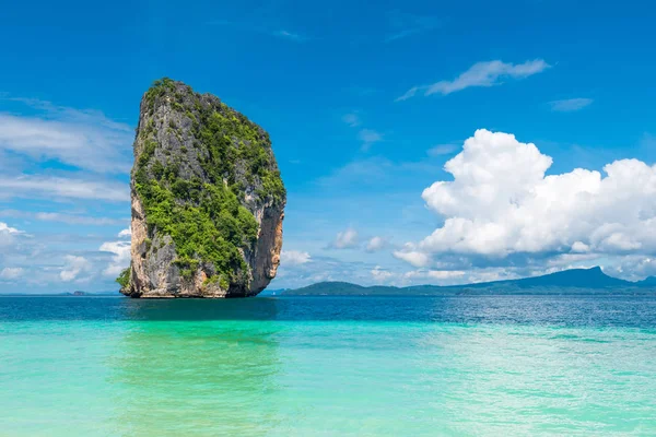 Horizontal hermoso paisaje marino. hermosa naturaleza de Tailandia — Foto de Stock