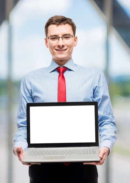 Šéf s počítačem s prázdnou obrazovkou pro zápis v oficiáln — Stock fotografie