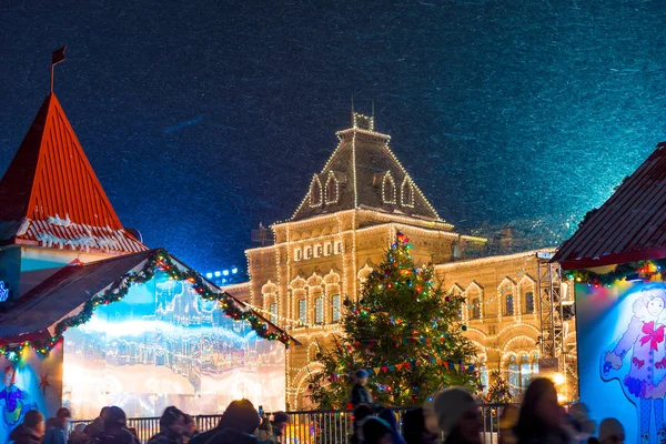 莫斯科红场上的口香糖和圣诞马克的亮光 — 图库照片