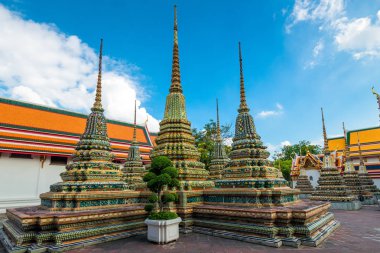 zümrüt rengi güzel geleneksel tapınak mimarisi reclinin