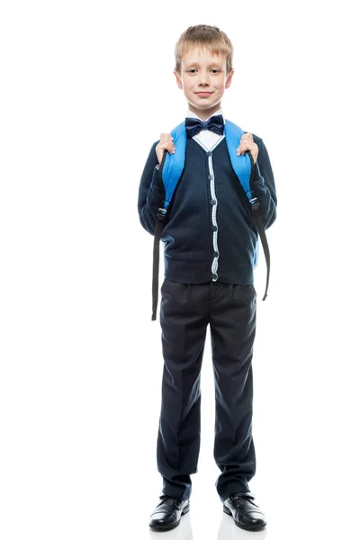 Retrato vertical de un colegial con una mochila en forma de — Foto de Stock