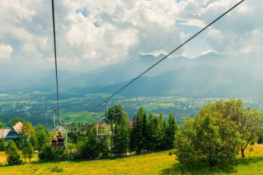 Teleferik iniş sırasında güzel görünümünden valle için