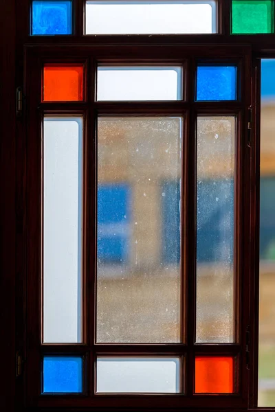 Skla vitráže barvy jednoduché geometrie — Stock fotografie