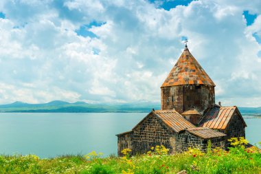 Sevanavank Manastırı ve Sevan Gölü manzarası, Armen 'in dönüm noktası.