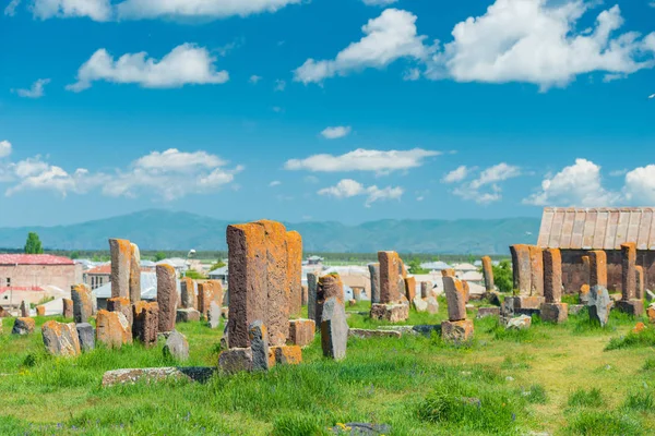 10-14 yüzyıl Noratus 'lu otantik haçkarlar mezarlığı — Stok fotoğraf