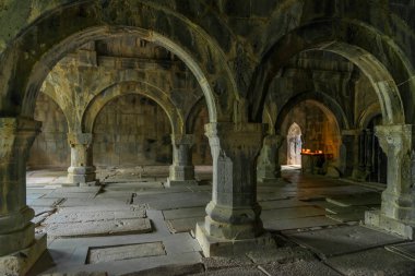 Sanahin, Ermenistan 'daki otantik güzel manastırın kemerleri.