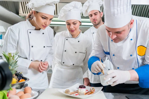 Cocina de Chef — Foto de Stock