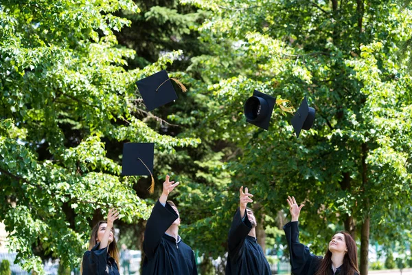 Diversidad Estudiantes Graduación Éxito Celebración Concep —  Fotos de Stock