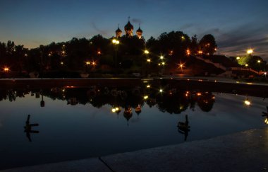 Yurt kilisesi. Volga embanının çeşmelerindeki yansıma