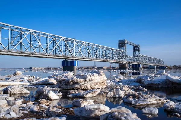 Arkhangelsk. Spring evening. Ice drift on the Severnaya Dvina river. The world\'s northernmost drawbridge.