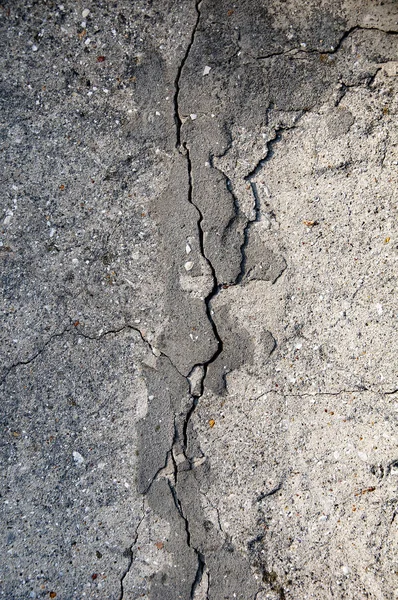 Old retak beton, semen dinding tekstur. Permukaan dan latar belakang untuk desain web . — Stok Foto