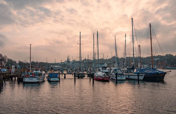 Flensburg, Niemcy. 20 października 2019. Jachty na przystani — Zdjęcie stockowe