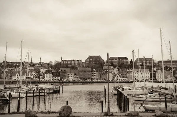 Flensburg 입니다 2020 부두에서의 요트와 — 스톡 사진