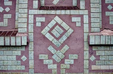 Geometrik süslemeli eski duvar kiremit dokusu. Web tasarımı ve duvar kağıdı için zemin ve arka plan.