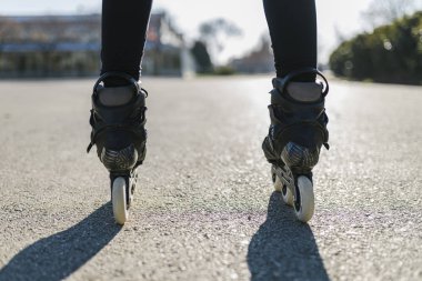 Sırada paten kaymak