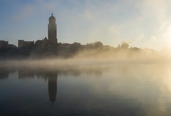 Deventer, de Ijssel en de mist — Stockfoto