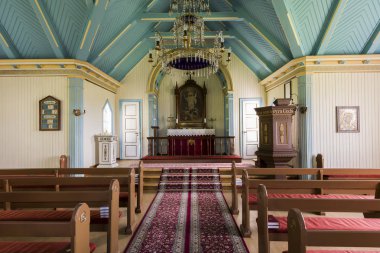 İç kilise Hvolsvollur yakınındaki banklar ile