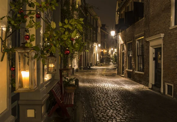Calle de Navidad con luces en Deventer — Foto de Stock