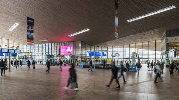 Estação Ferroviária Hall Viajantes Rotterdam — Fotografia de Stock