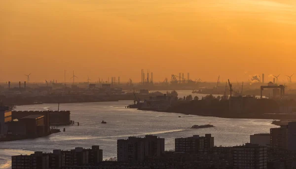 Nieuwe Maas River Industrial Rotterdam — Zdjęcie stockowe