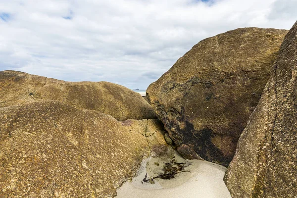 海滩岩石 — 图库照片