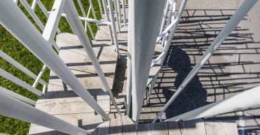 Otobüs durağı merdiven Krumbach Fuijmoto gölge