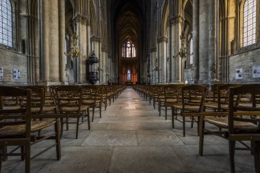 Katedral Reims iç sandalye