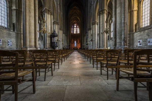 Katedral Reims iç sandalye