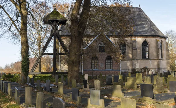 Church and Graveyard in Wanneperveen — Stock Photo, Image