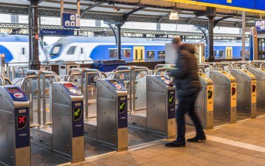 Nijmegen istasyonu Gates