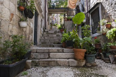 Fabrikalar Dubrovnik Caddesi