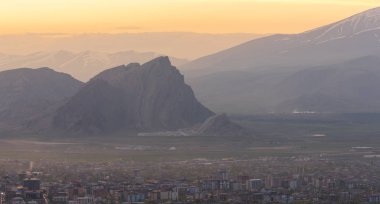 İyi akşamlar Dogubeyazit.
