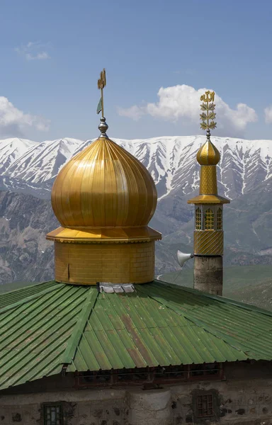 Золота мечеть Дамаванд Іран — стокове фото