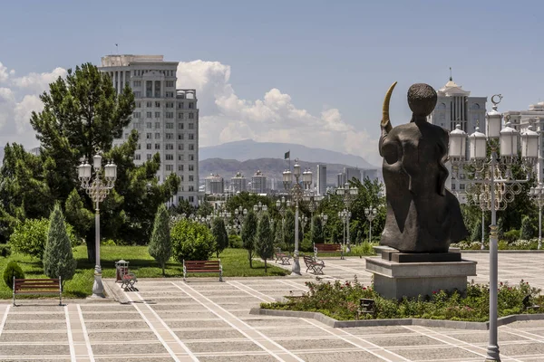 Asjchabad Turkmenistán Června 2019 Bílé Mramorové Město Asjchabad Velkými Budovami — Stock fotografie