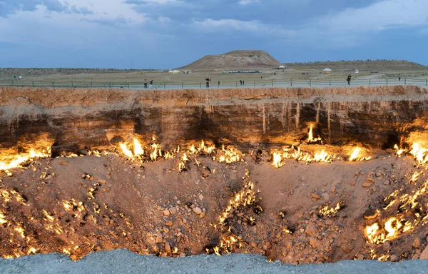 Fogo Cratera Gás Darwaza Derweze Deserto Karakum Turquemenistão — Fotografia de Stock