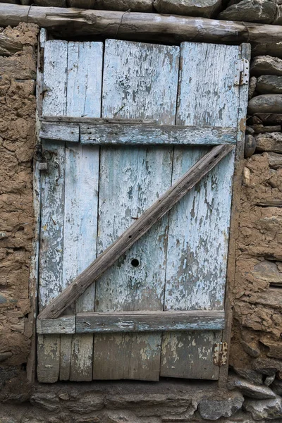 塔吉克斯坦Kalai Humb的旧蓝色木门 — 图库照片