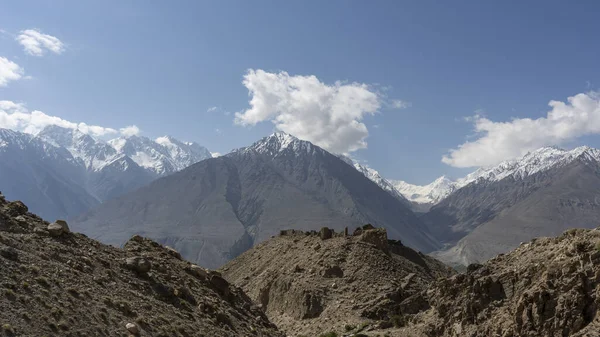 Fortaleza Yamchun Corredor Wakhan Tayikistán Con Grandes Montañas Nevadas —  Fotos de Stock