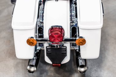 Motosiklet arka ışıklar ve saddlebags