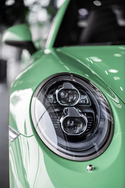 Close-up photo of car headlights — Stock Photo, Image