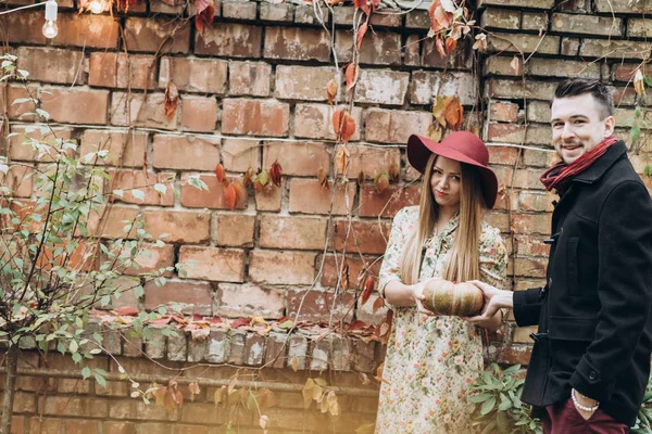 Beautiful Couple Love Posing Outdoors Autumn — Stock Photo, Image